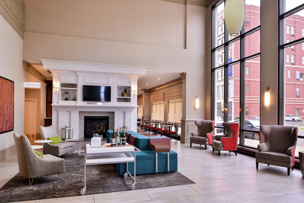 Hilton Garden Inn Terre Haute 38/66