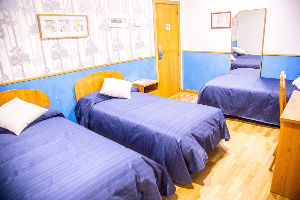 HOSTAL MONTALOYA 19/68