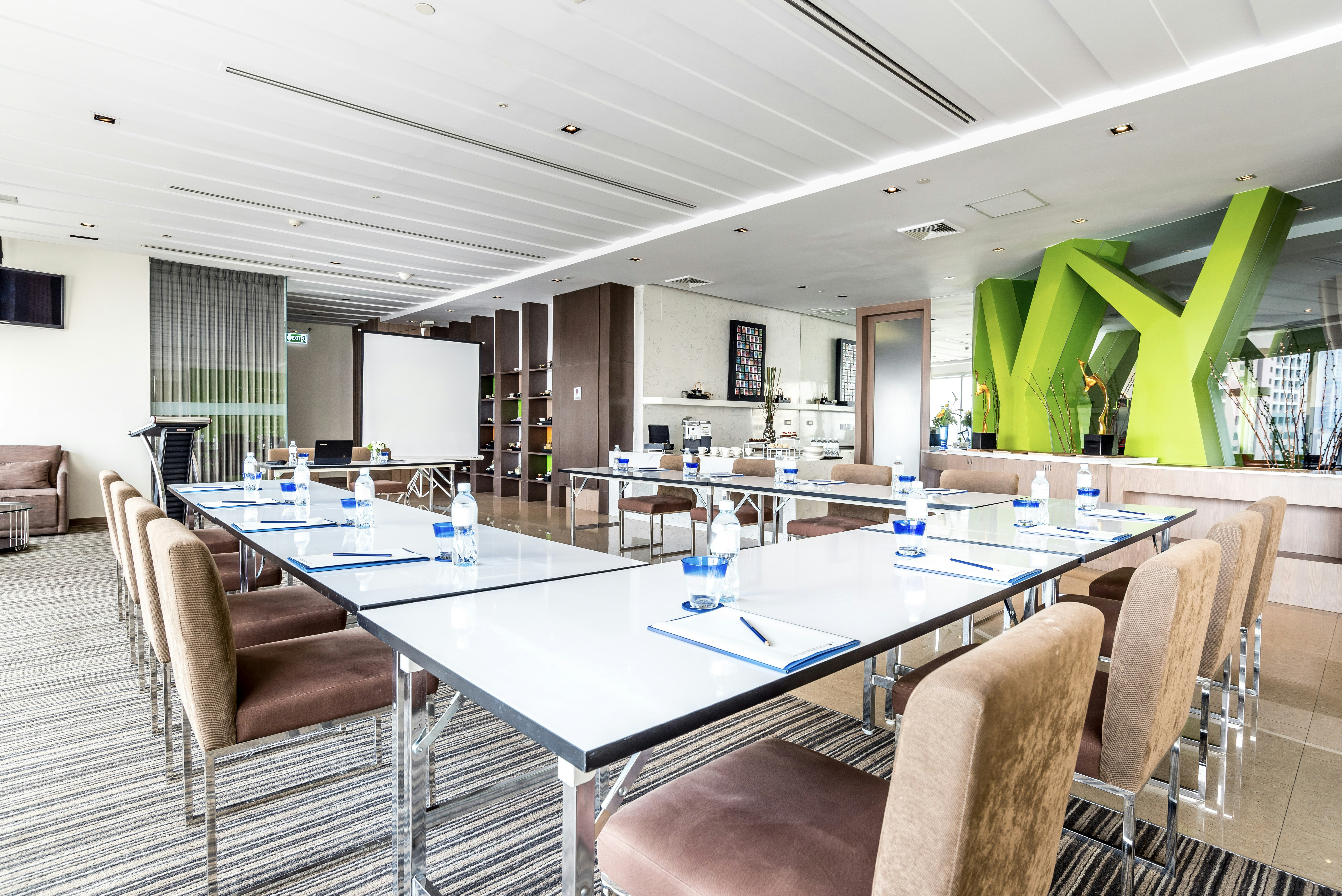 Hilton Garden Inn Bangkok Silom 35/41