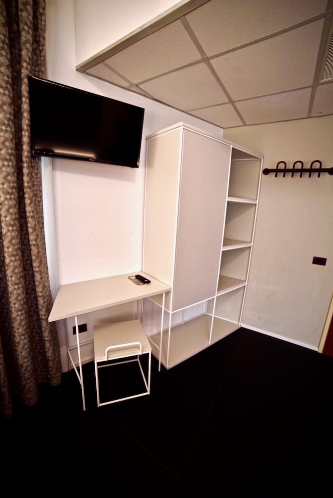Hotel Centrale 37/50