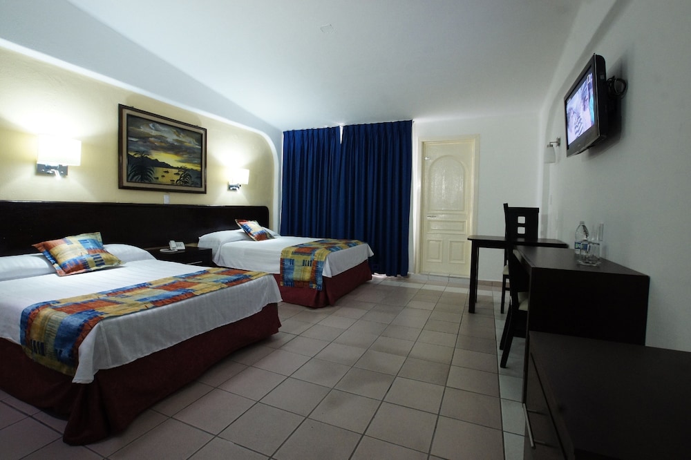 HOTEL MARBELLA 32/71