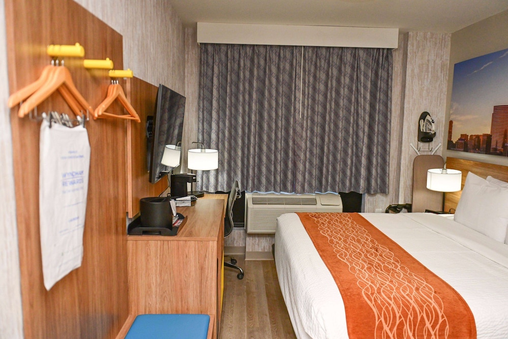 Days Inn by Wyndham Bronx NYC 21/50