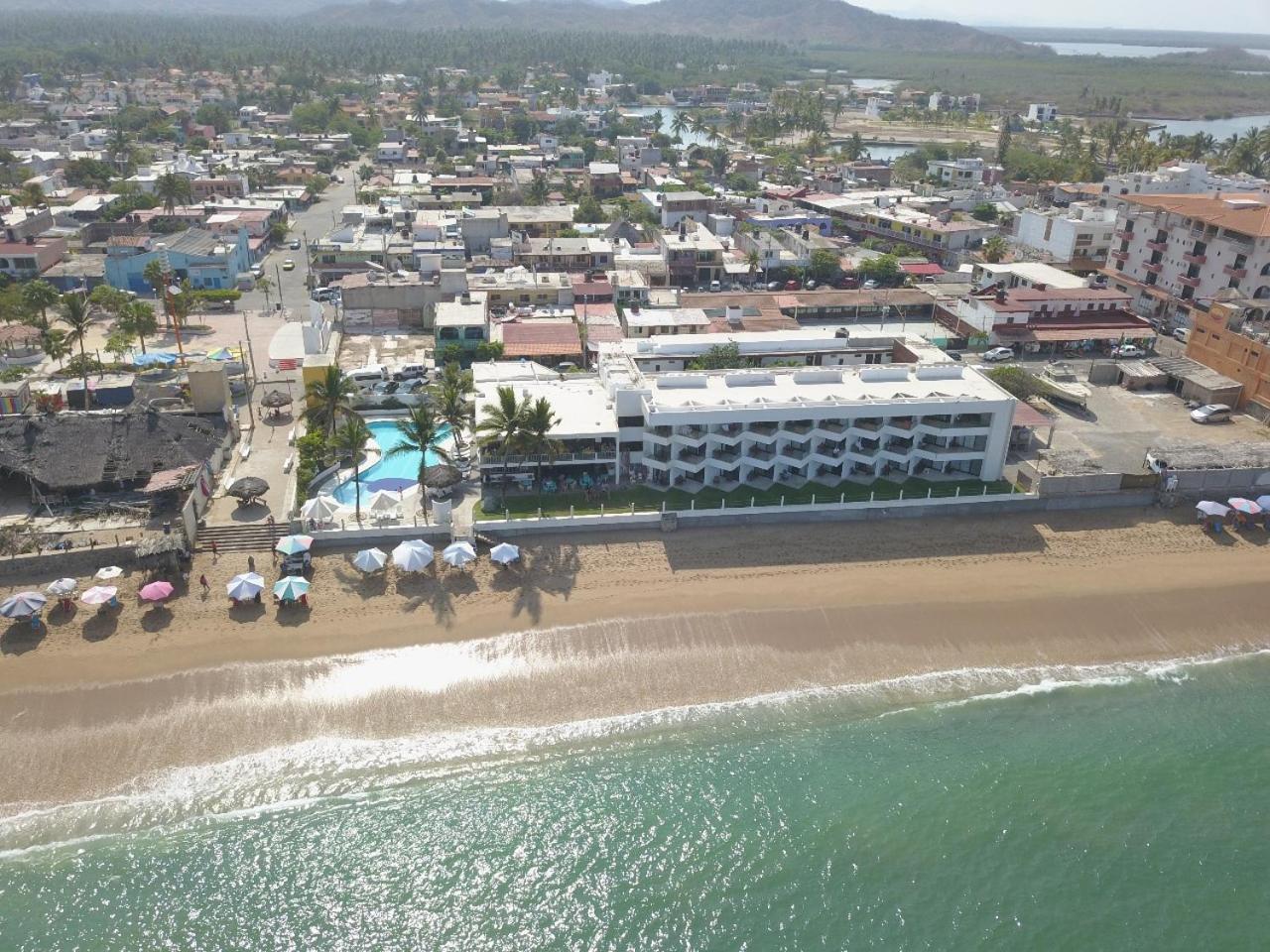 Hotel Barra De Navidad 2/44