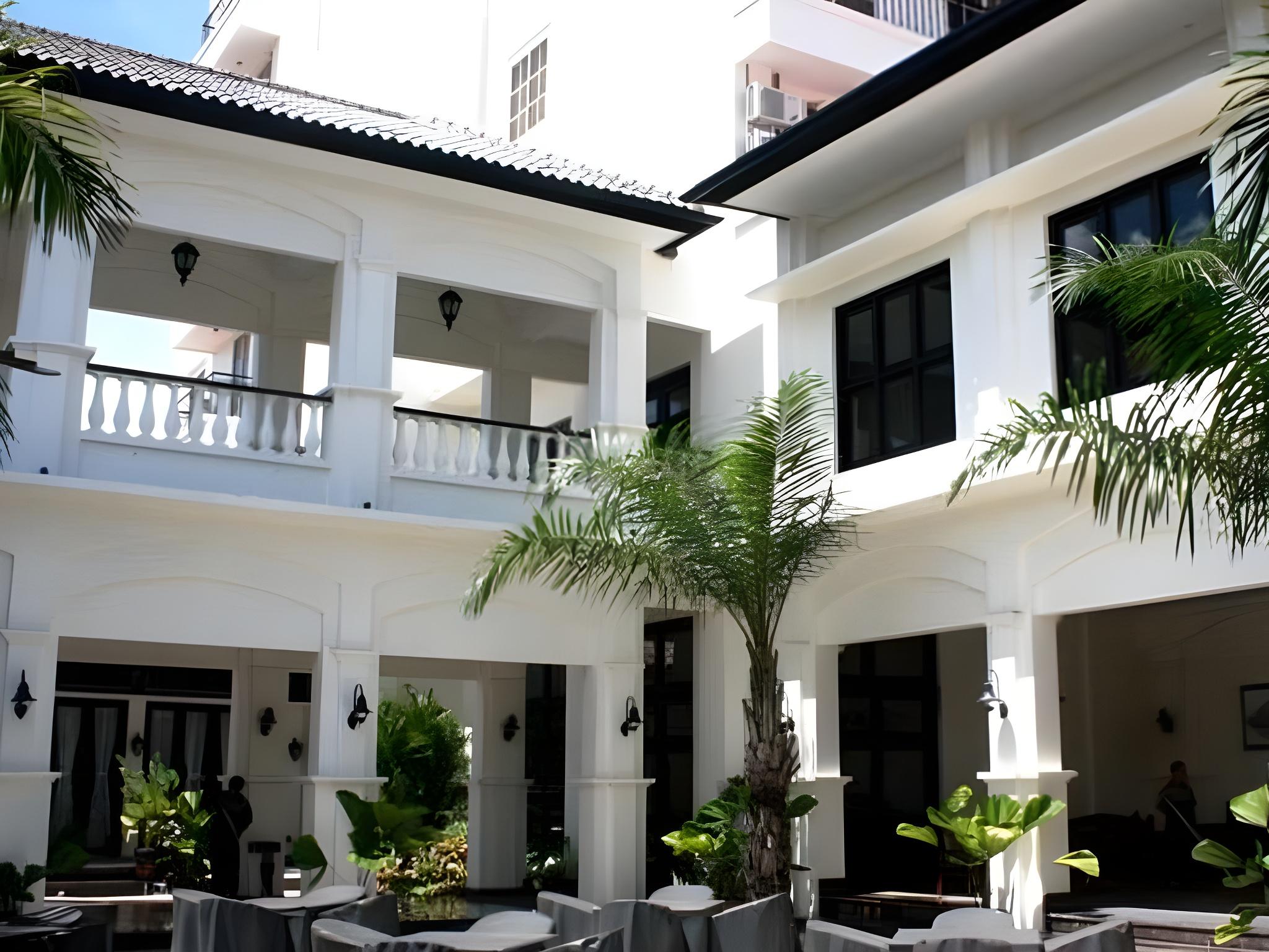 Colonial Hotel Makassar 4/31