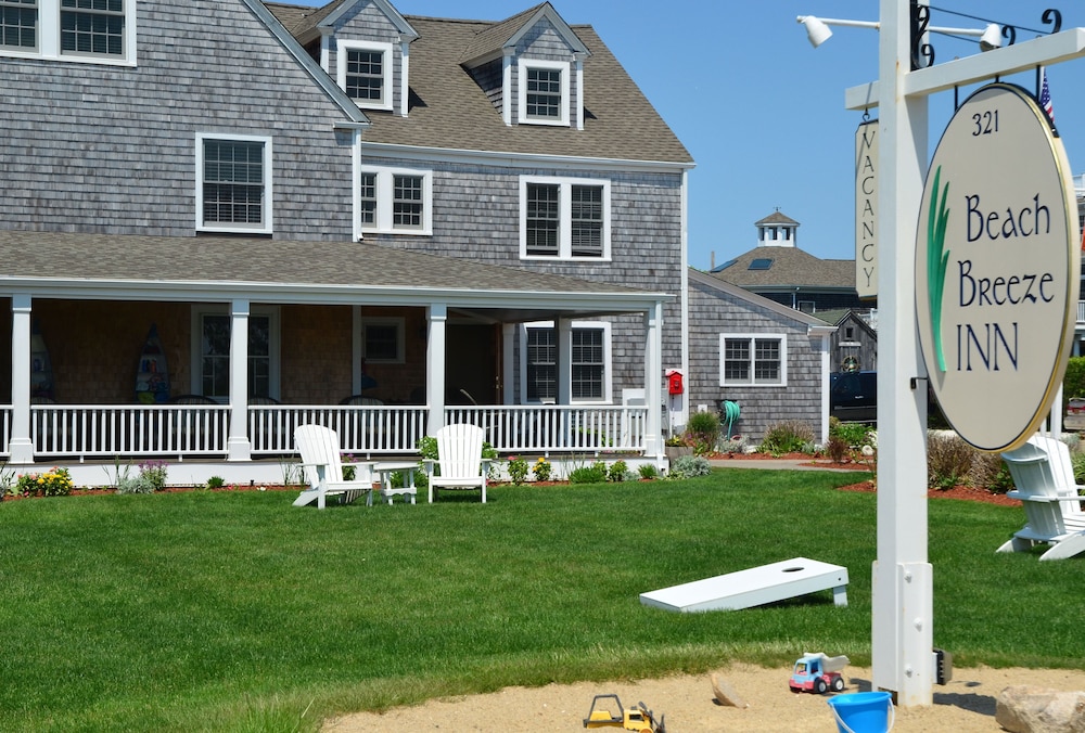Beach Breeze Inn 40/50