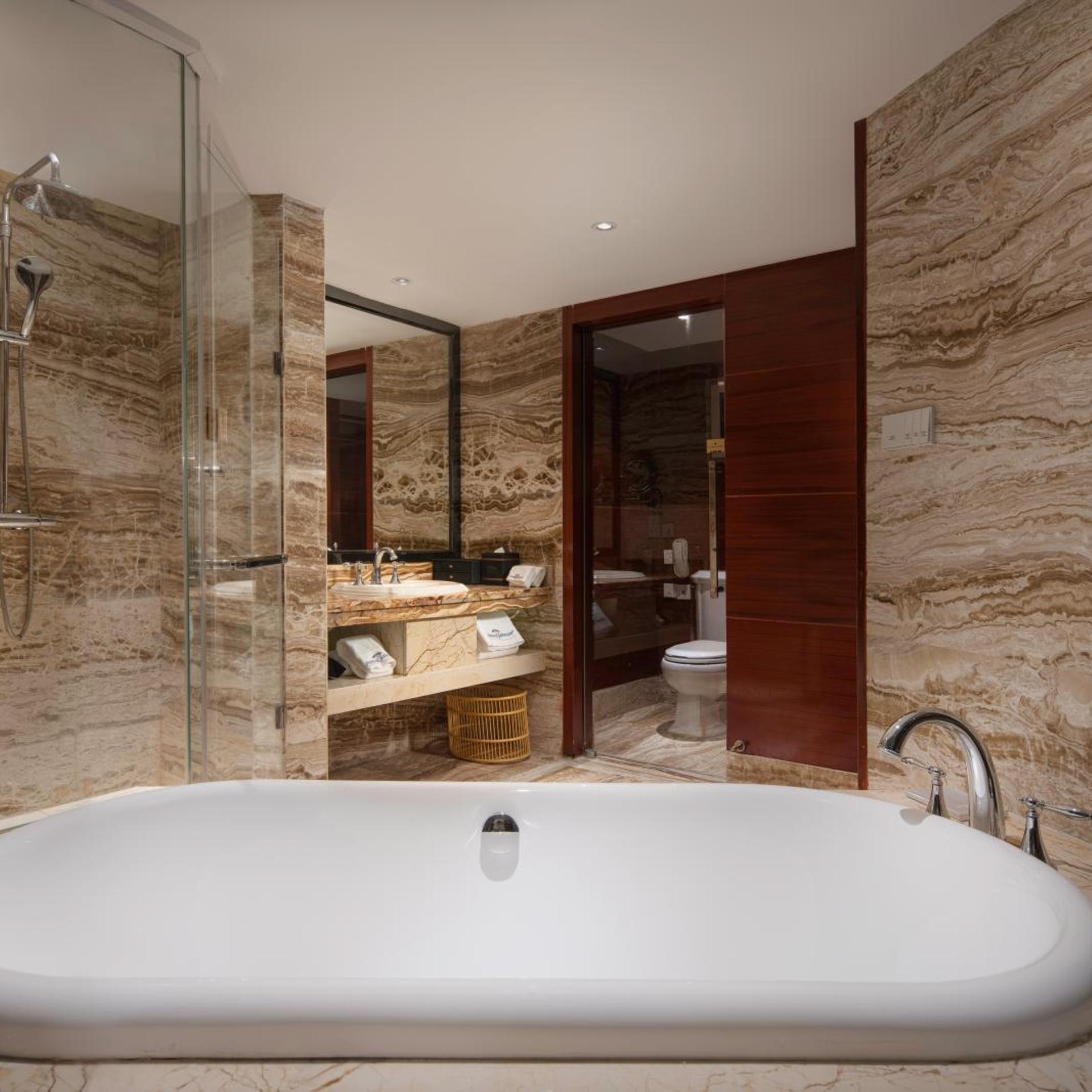 Howard Johnson by Wyndham Tianyuan Resort Jiuzhaigou 45/46