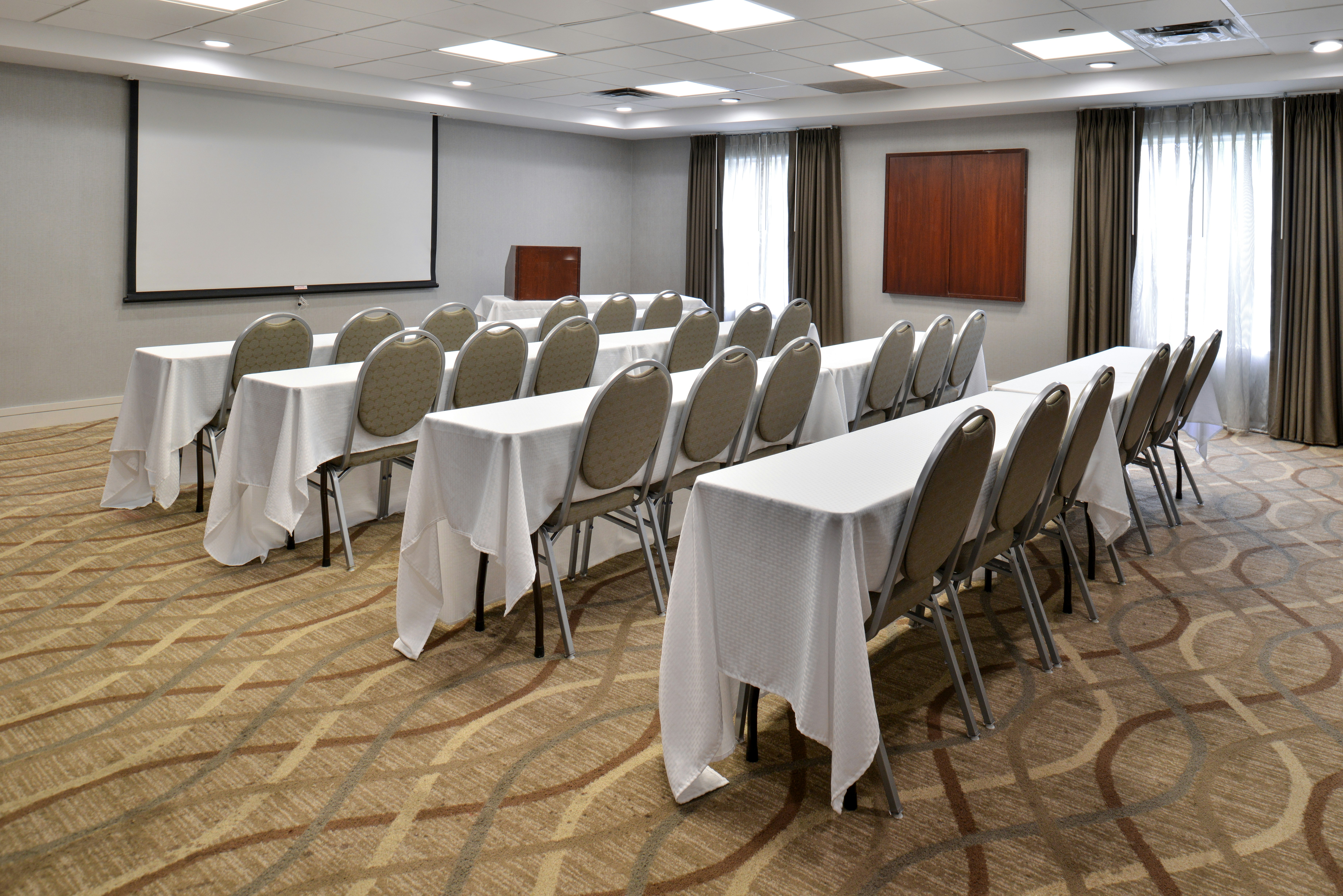 Holiday Inn Express Hotel And Suites Lafayette 35/49