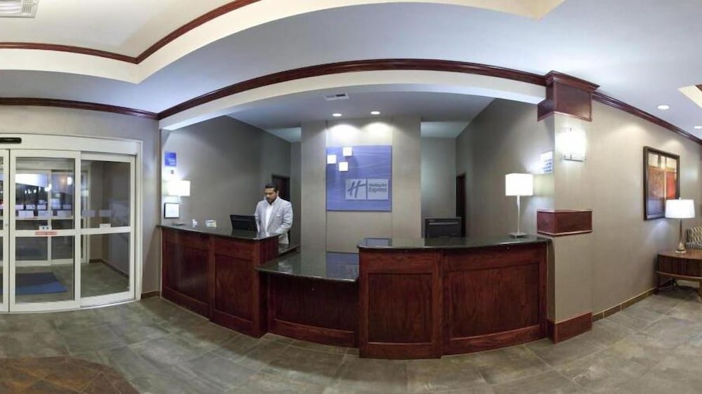 Holiday Inn Express Hotel And Suites Fort Stockton 11/47