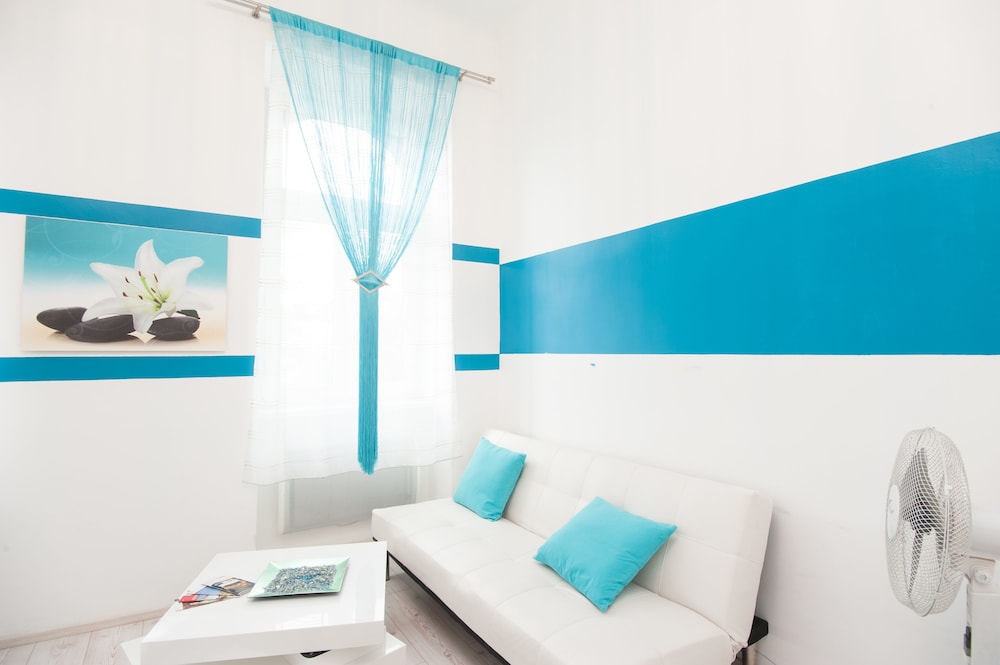 Royal Resort Apartments Westbahnhof 21/42