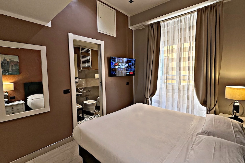 Romano, Comfort, Queen Bed، Fabio Massimo Guest House 5/8