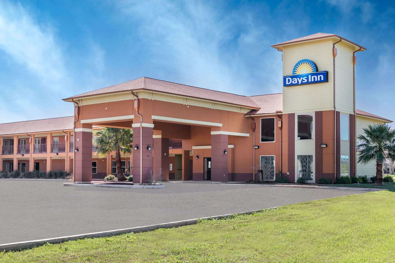 Days Inn by Wyndham Dilley 19/21