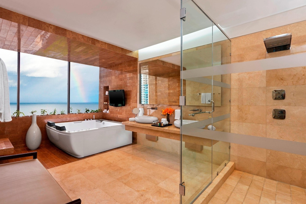 Sheraton Grand Panama 32/54