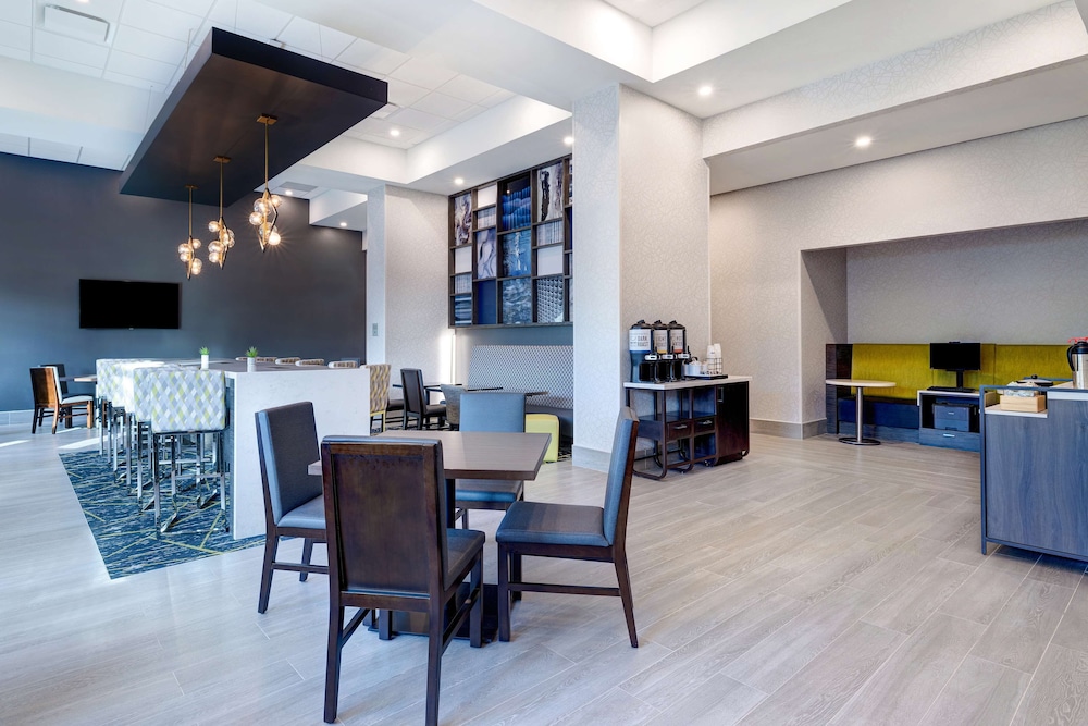Hampton Inn & Suites by Hilton Burlington Toronto 37/51
