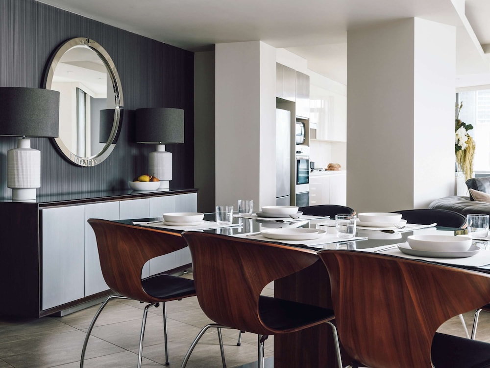Quay West Suites Melbourne 66/81