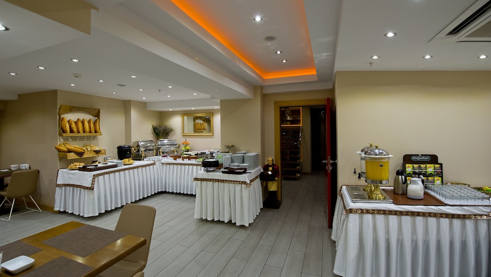 Olimpiyat Hotel 39/45