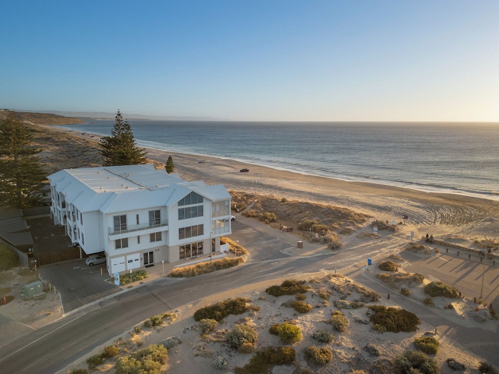 Sea Dunes Luxury Apartments 62/65