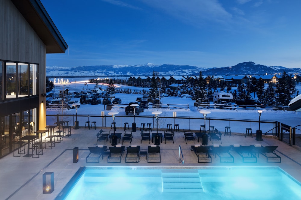 Continuum Hotel 19/50