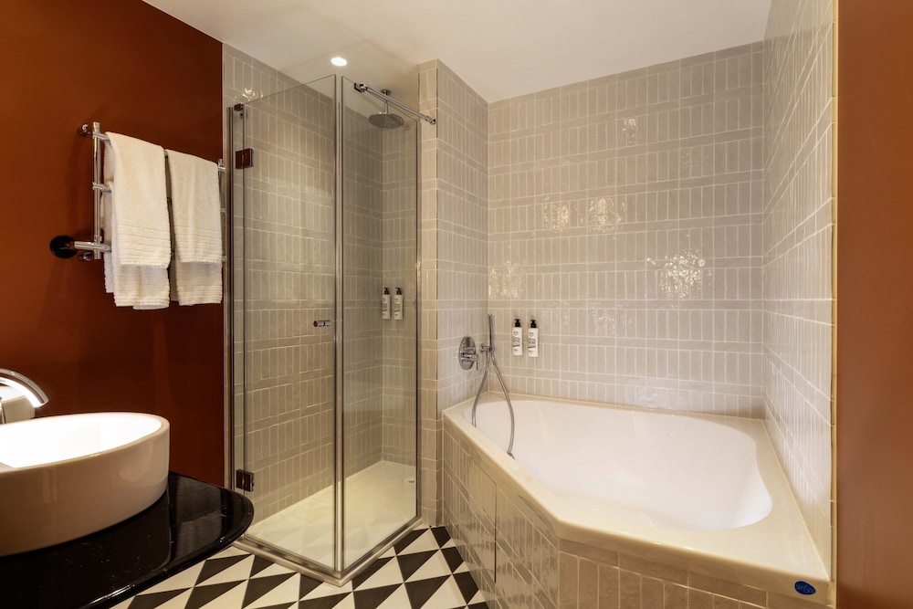 Le Clark Hotel Paris 50/50