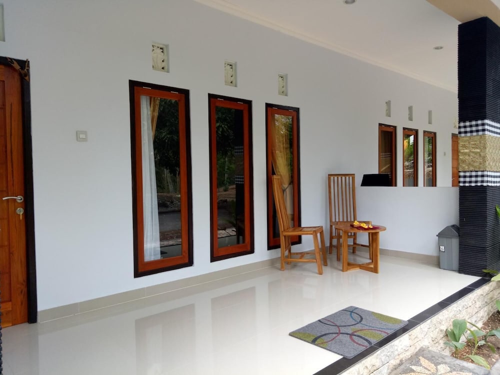 Bintang Hostel 7/50
