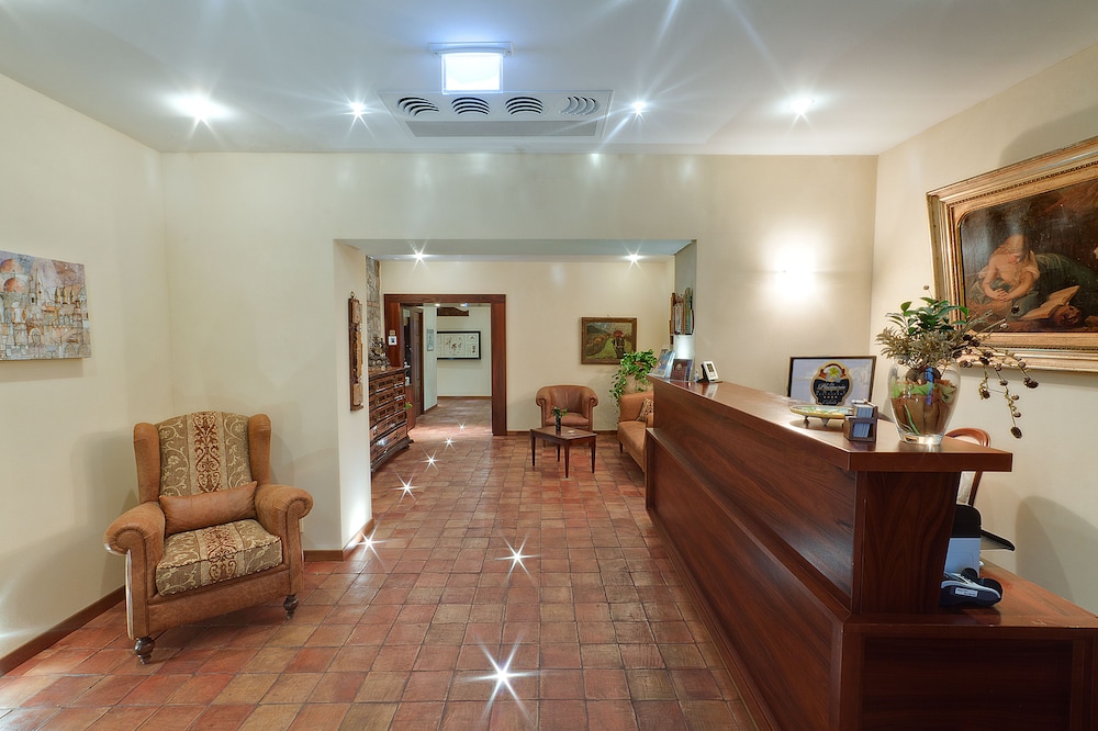 La Plumeria Hotel 35/55