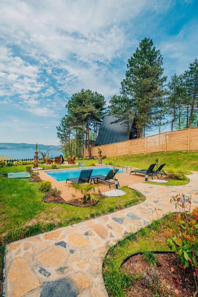 Sapanca Kaya Palace 47/50