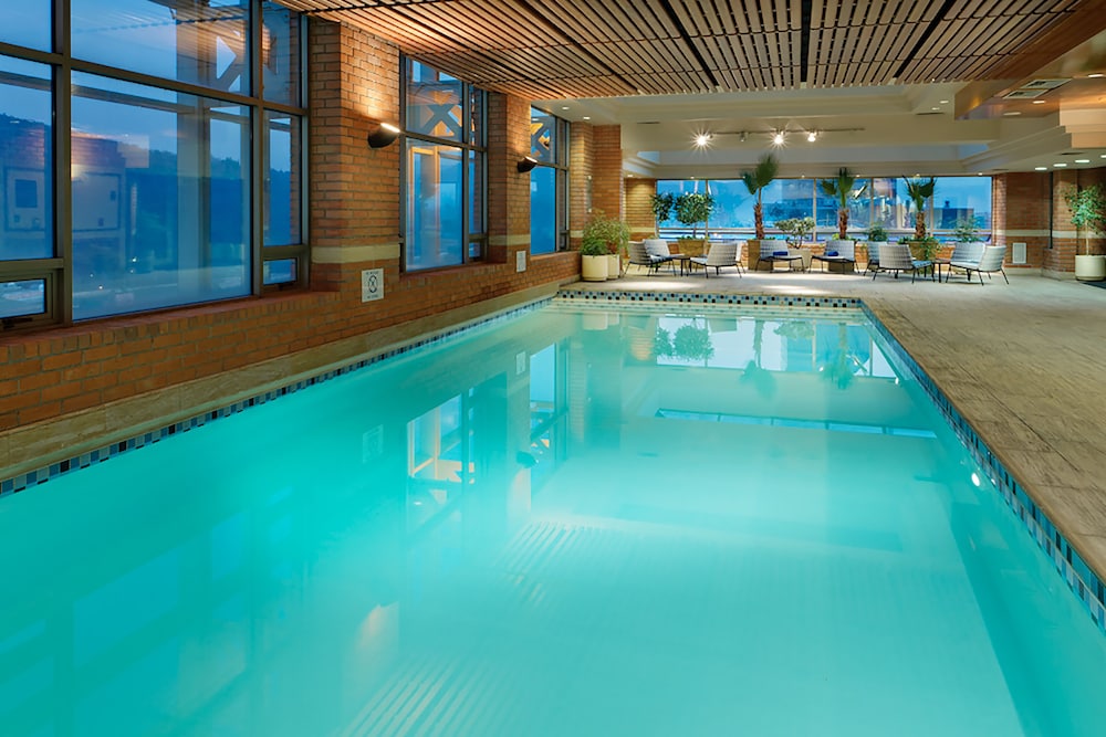 swimming pool spa