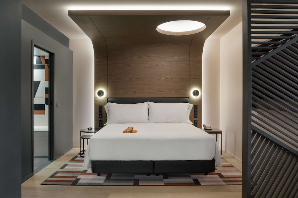 EIFFEL, JUNIOR SUITE