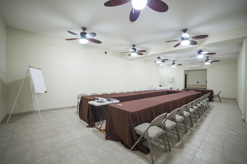 Hotel Angelos 23/50