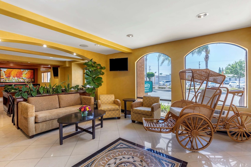 Quality Inn & Suites Westminster Seal Beach 26/37