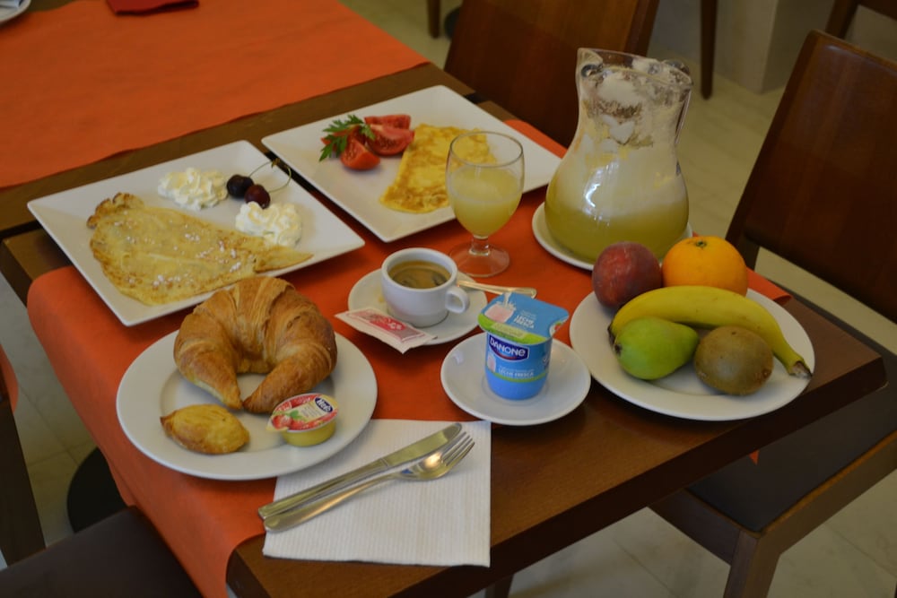 Hotel Marfil 49/56