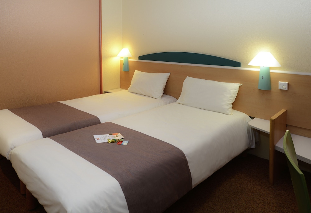 IBIS CHARLEROI CENTRE GARE 24/50