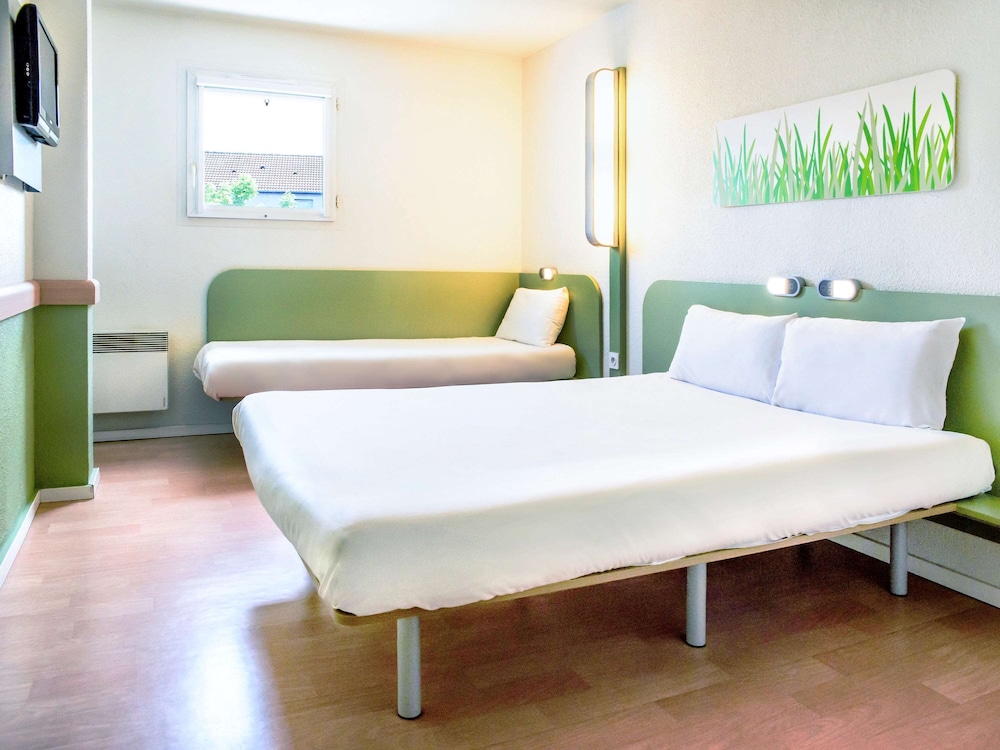 Ibis Budget Valenciennes Petite Foret 11/36