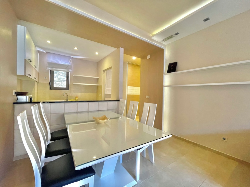 HOTEL BUTUA RESIDENCE 10/100
