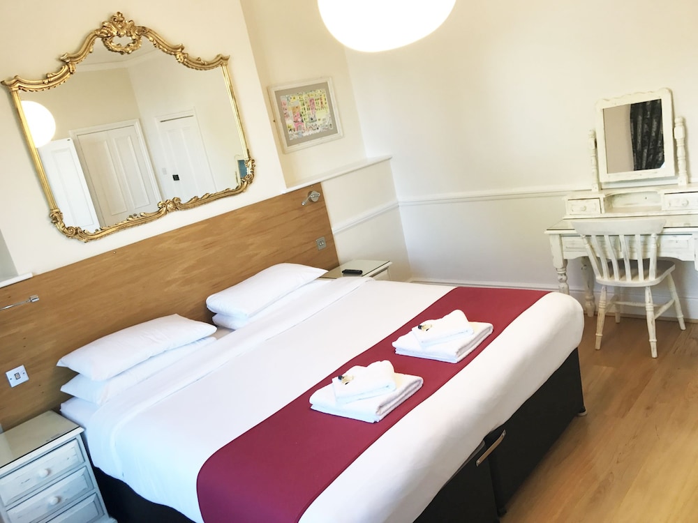 Gidea Park Hotel 13/51