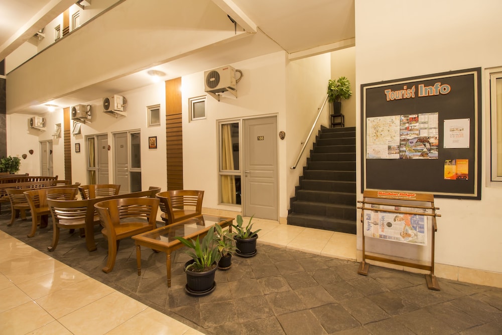 Hotel Poncowinatan - Tugu 19/21