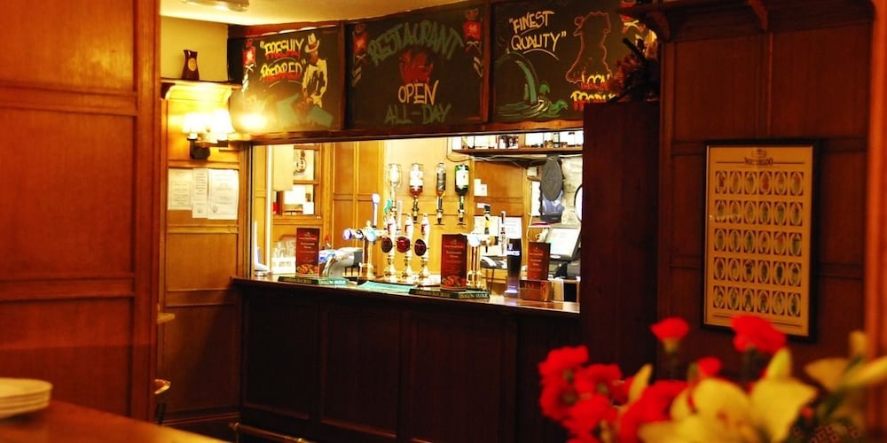Boars Head Hotel 27/50