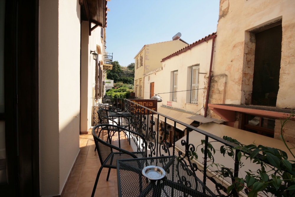 Chania Rooms 39/48