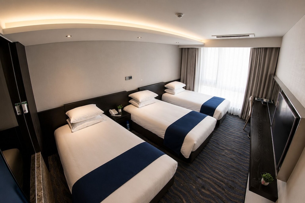 Gloucester Hotel Jeju 26/57