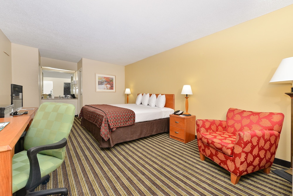 Quality Inn At the Mall - Valdosta 14/40