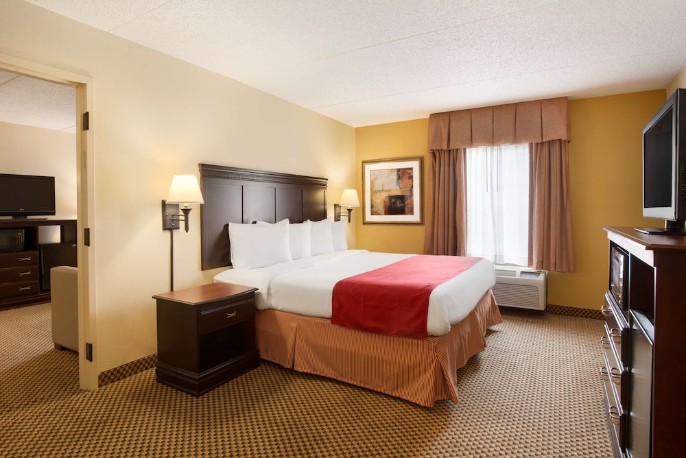 Wingate by Wyndham Jacksonville FL 27/57