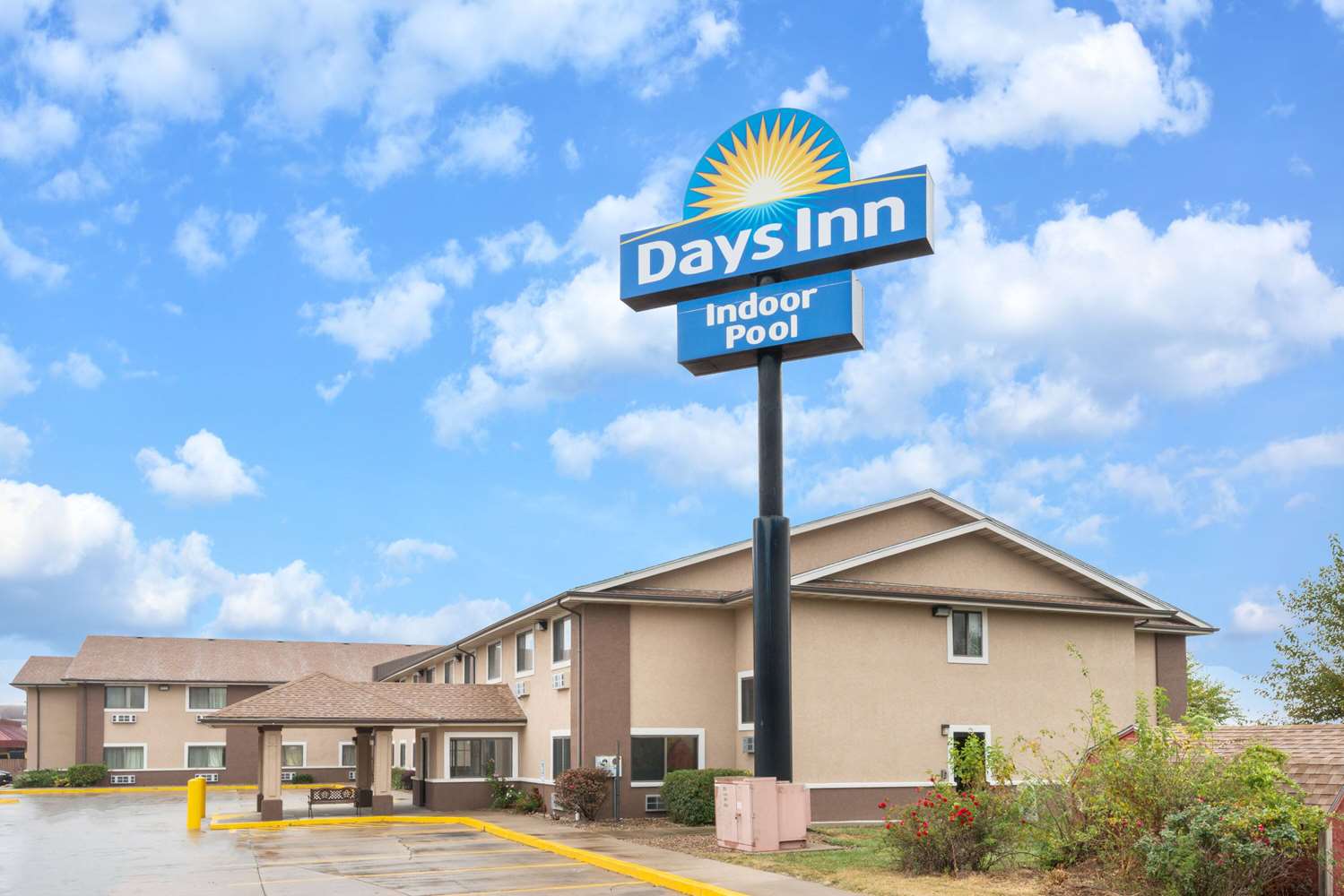 Days Inn By Wyndham Topeka 5/26