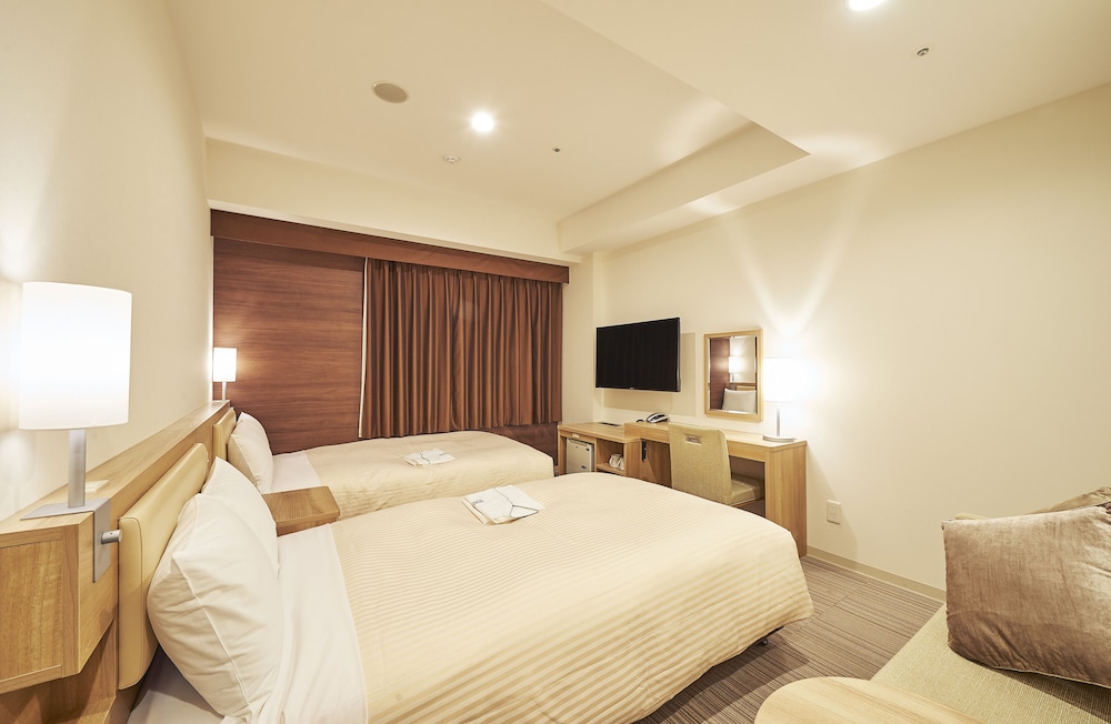 Sotetsu Fresa Inn Kanda Otemachi Hotel (ex UNIZO INN) 15/37