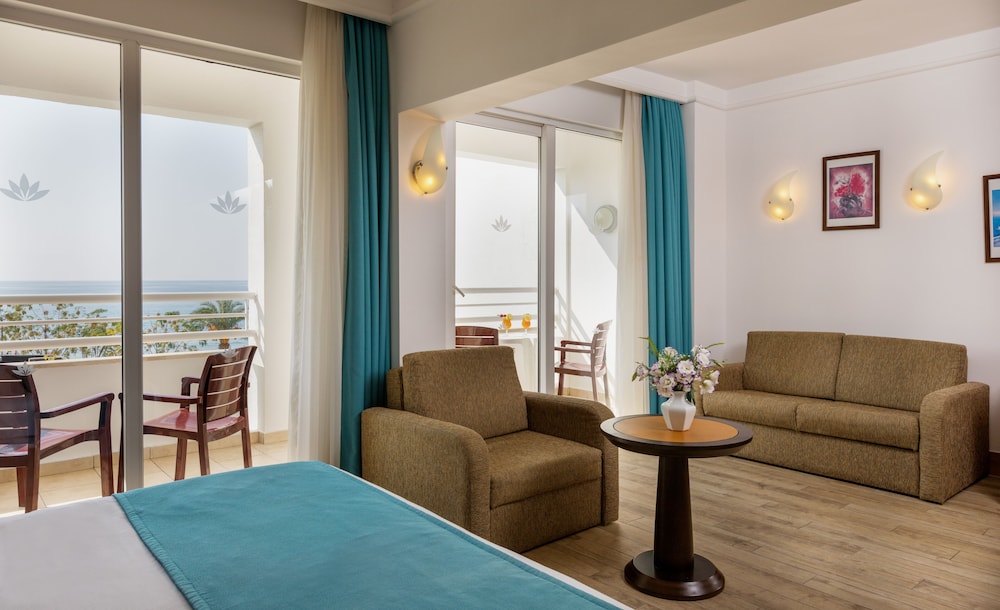 Labranda Alantur Resort 54/77