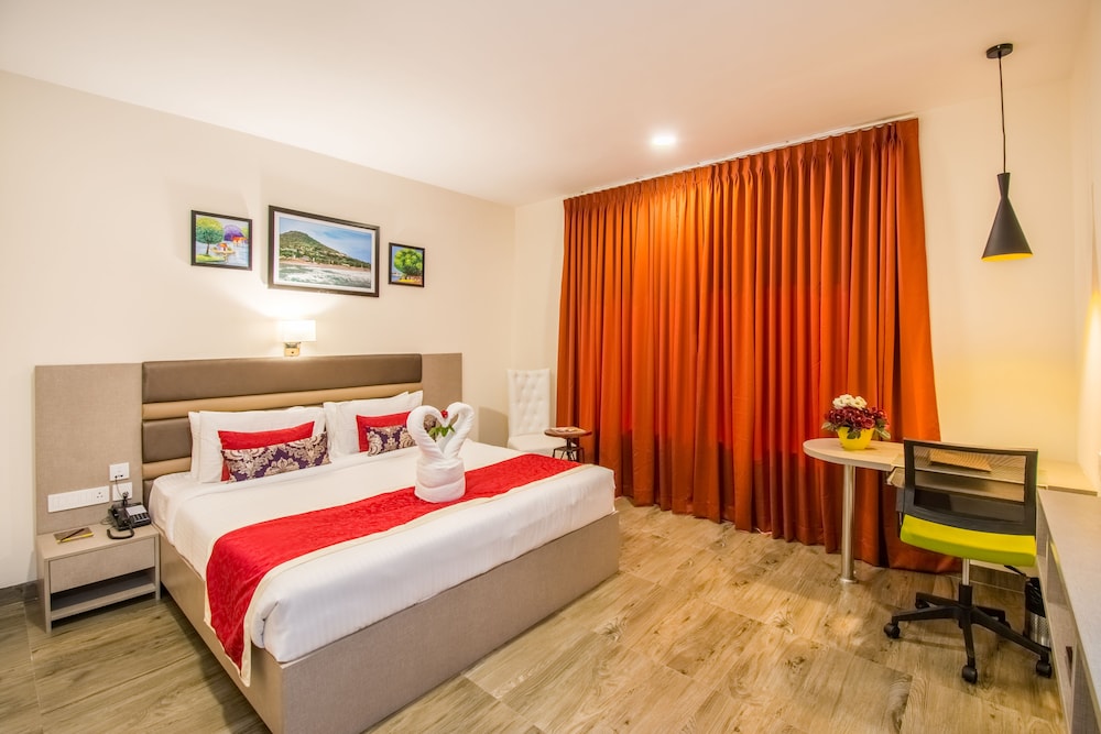 Mantris Hotel 8/22