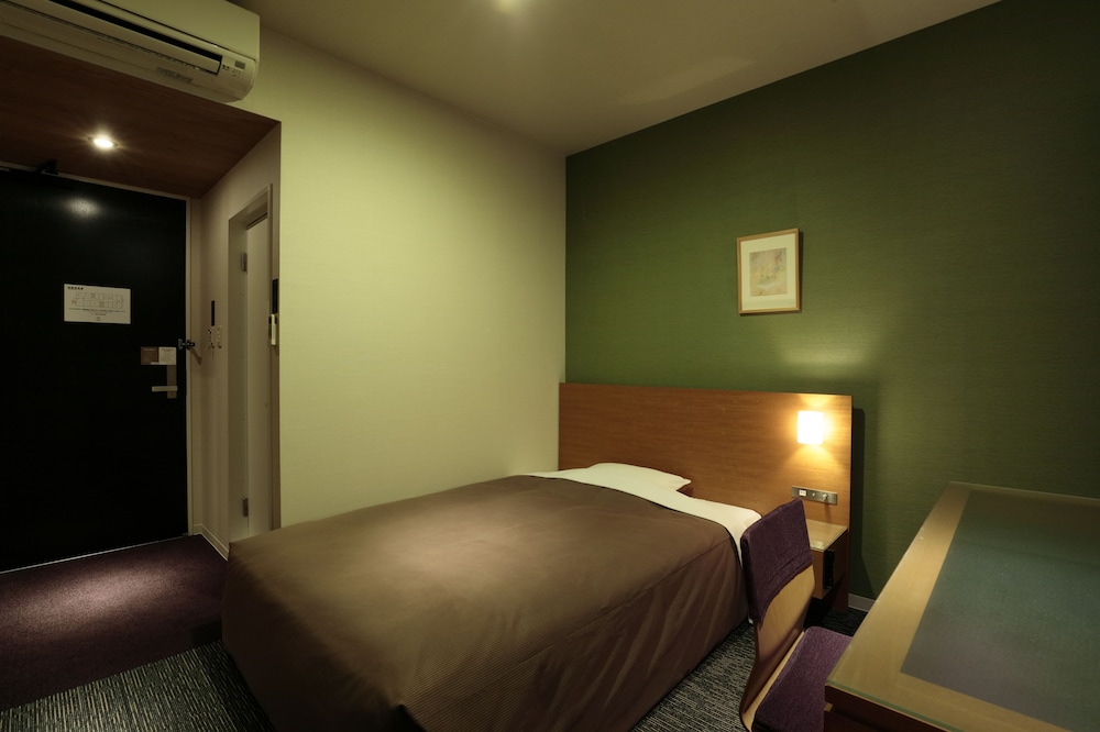 Moderate, Double Bed