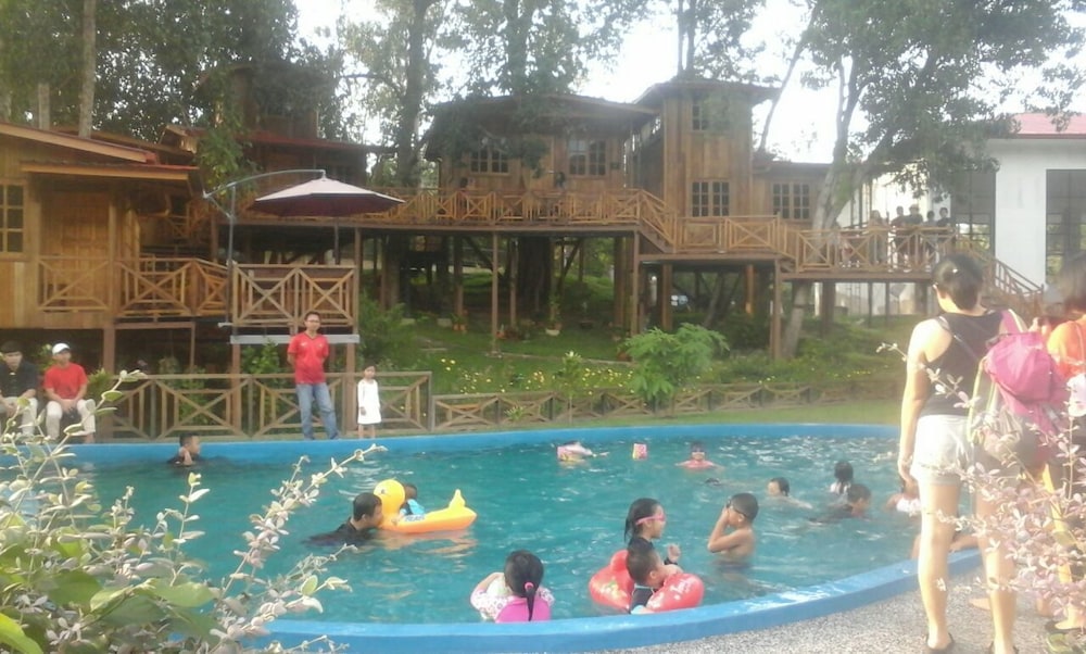 Borneo Tree House 17/25