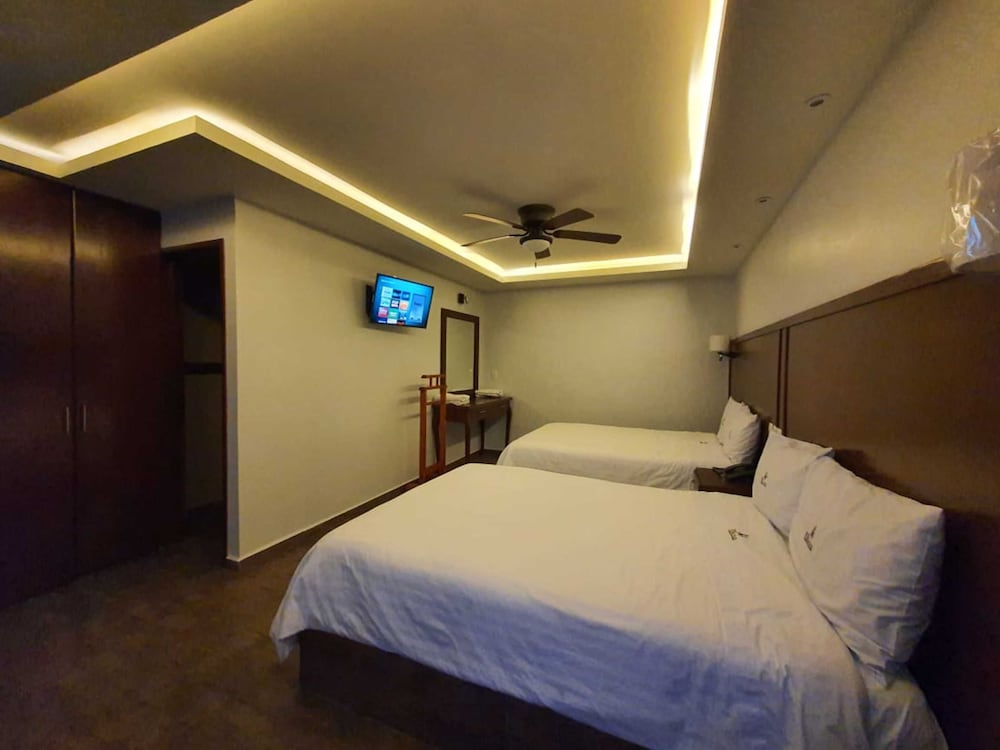 Hotel Puebla Plaza 23/50