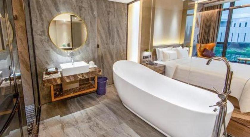 Tomeet Hotel 37/38
