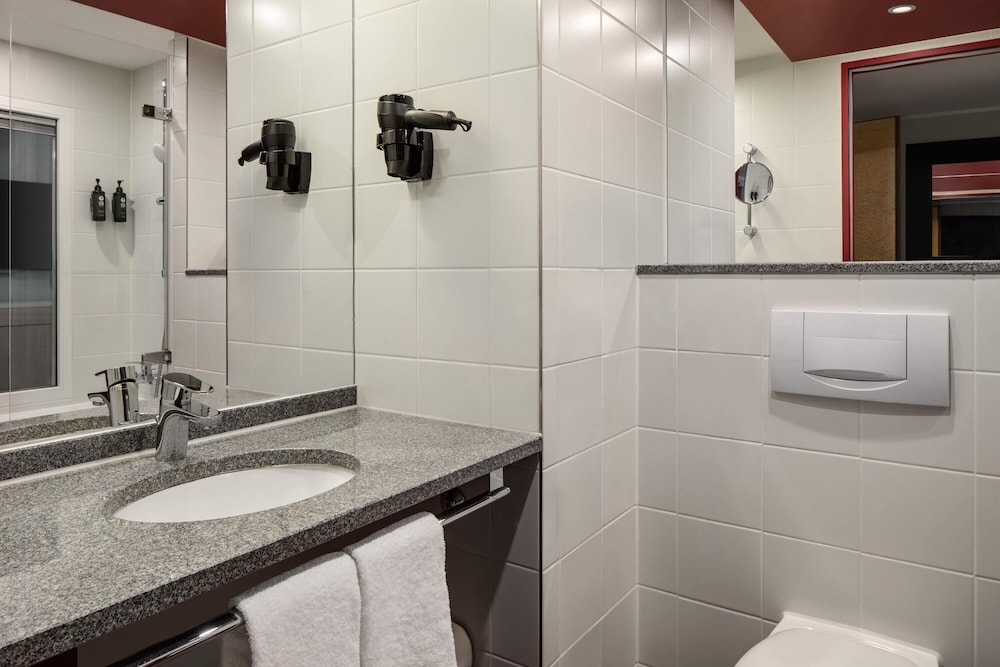 Ramada by Wyndham Essen 43/45