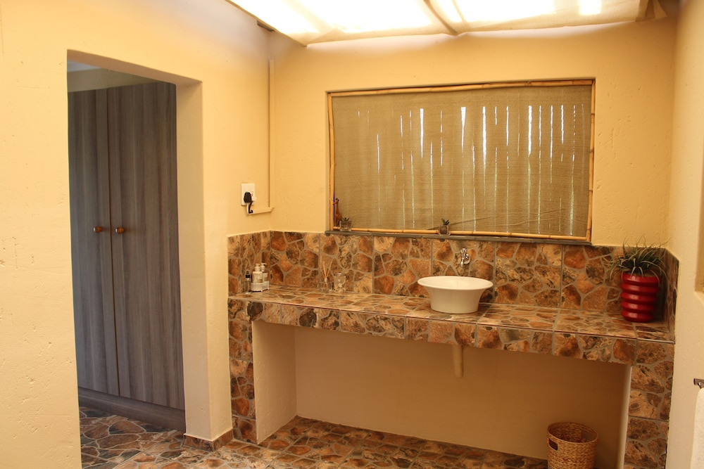 Mthembuskloof Country Lodge 9/37